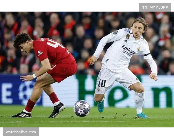 阿诺德复出大战利物浦 皇马核心遭冷落一亿欧身价成球队难题